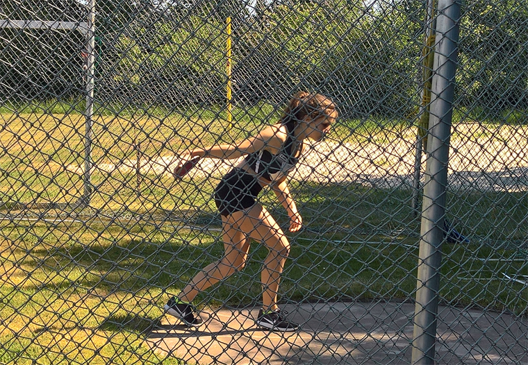 Leichtathleten_Merle_Eva_Bezirksmeisterschaften_Verden_09-2020.jpg